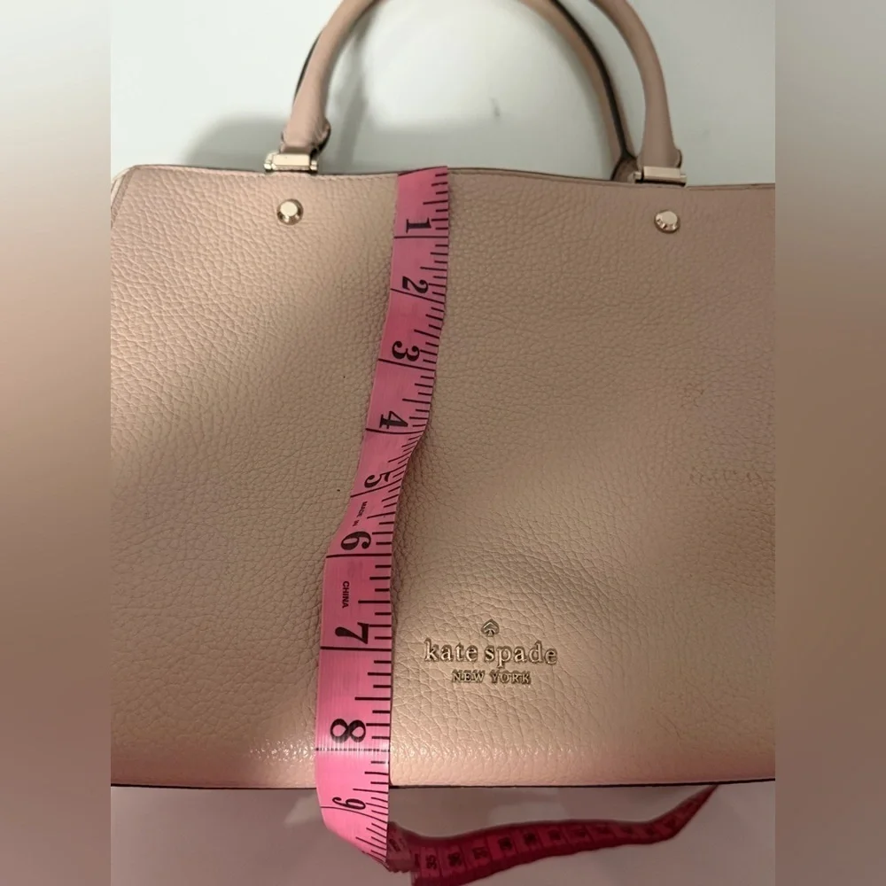Kate Spade Cream Satchel with Elegant Design